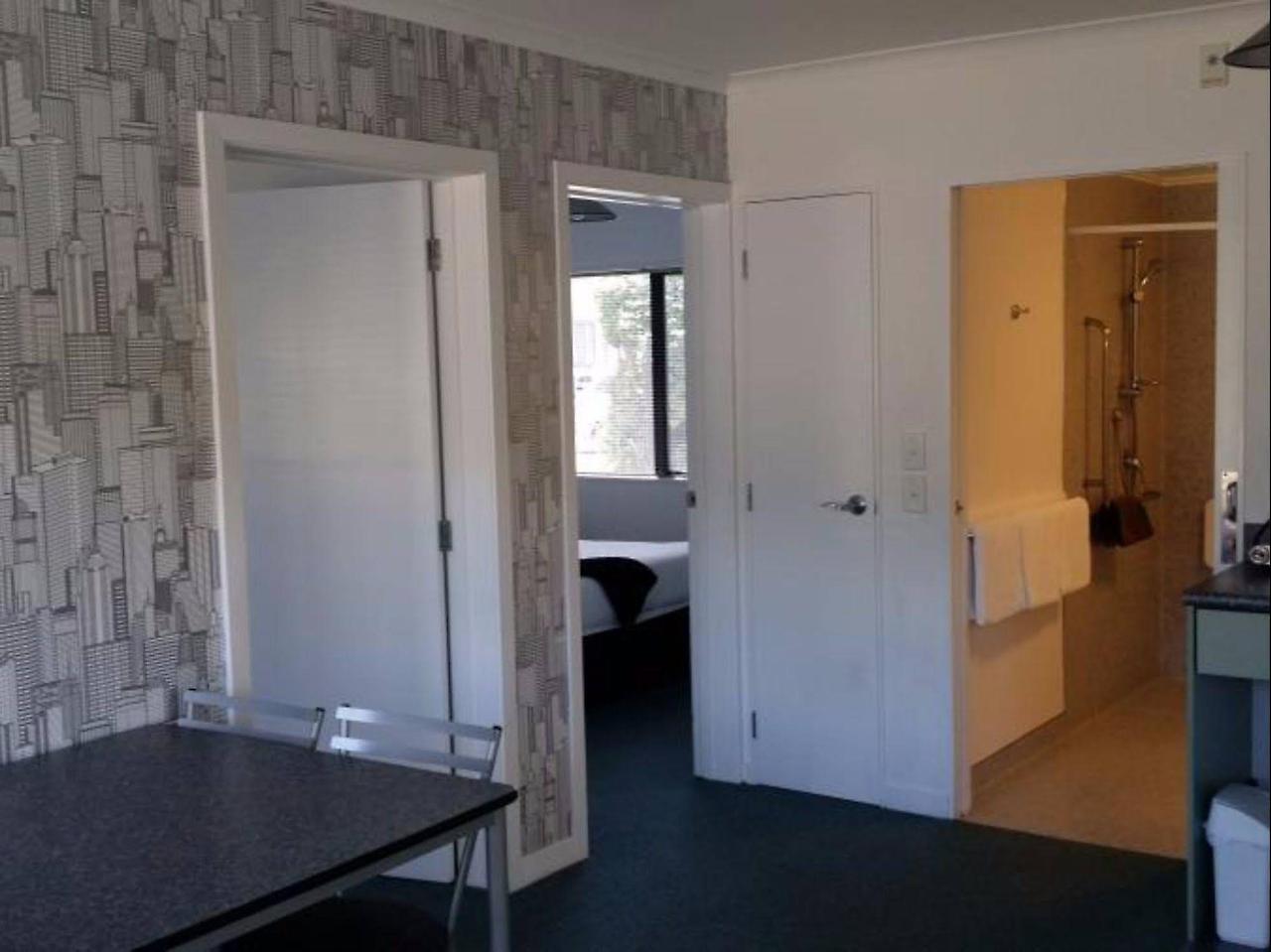Asure Abode On Courtenay Motor Inn New Plymouth Buitenkant foto