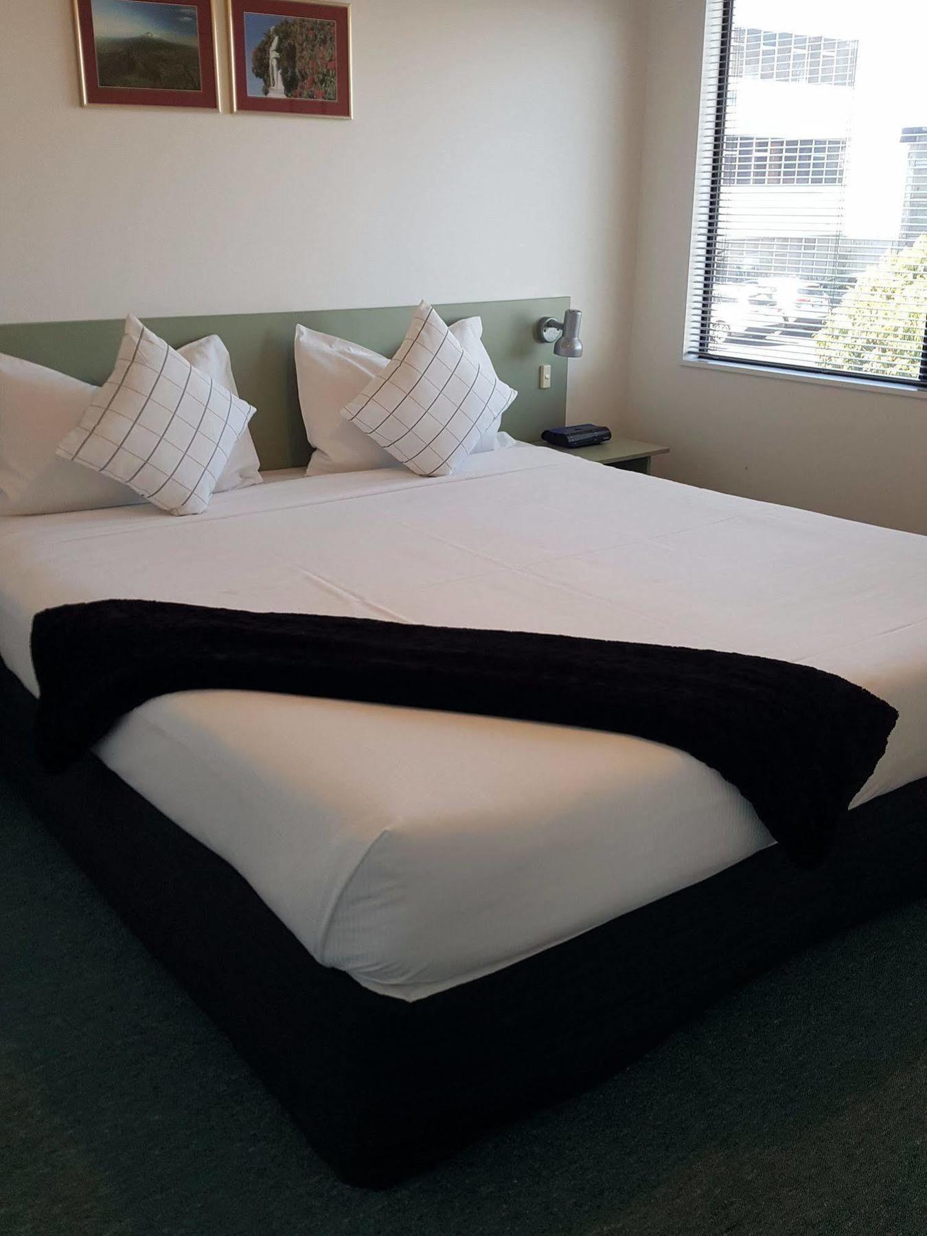 Asure Abode On Courtenay Motor Inn New Plymouth Buitenkant foto