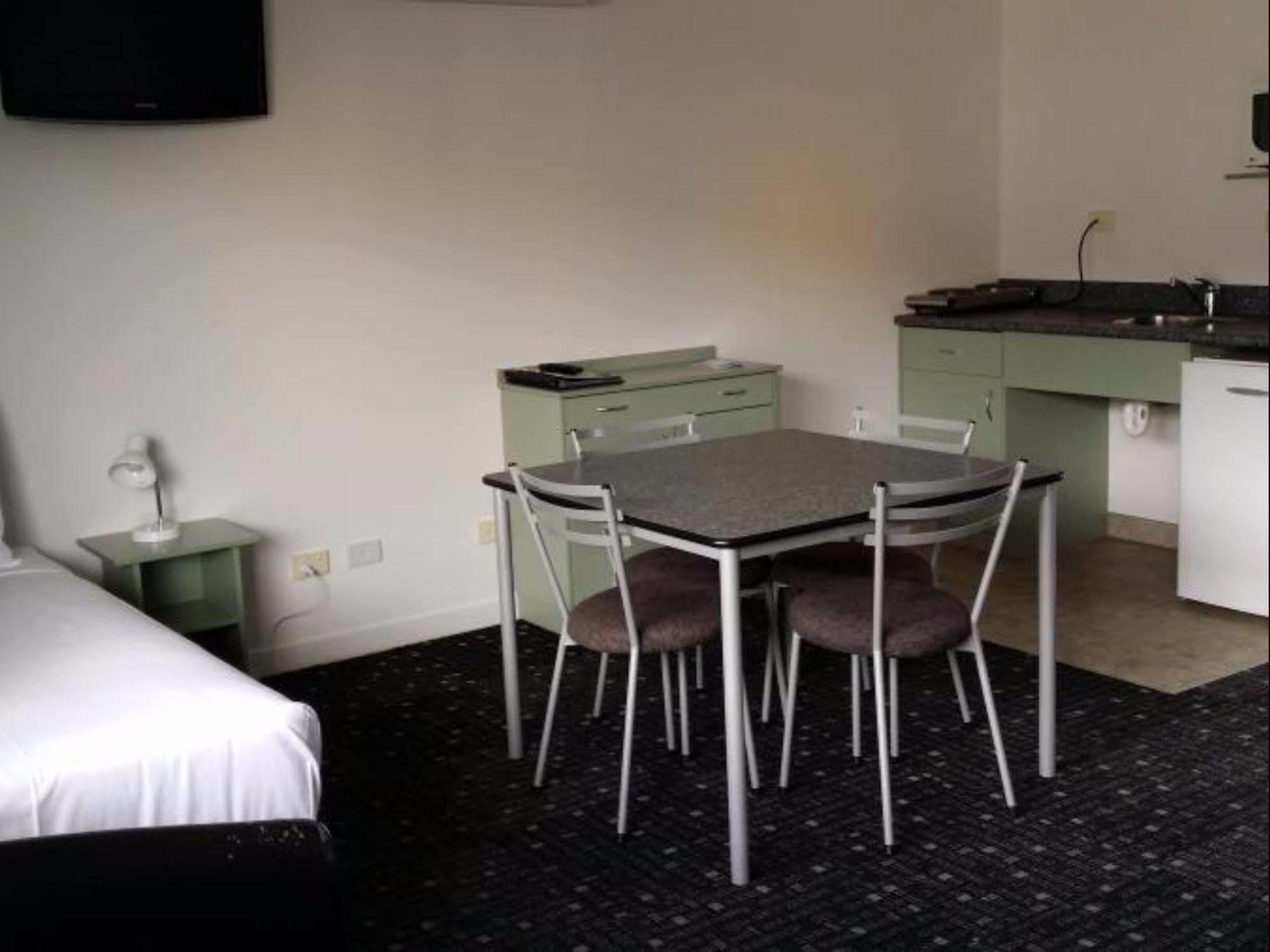 Asure Abode On Courtenay Motor Inn New Plymouth Buitenkant foto