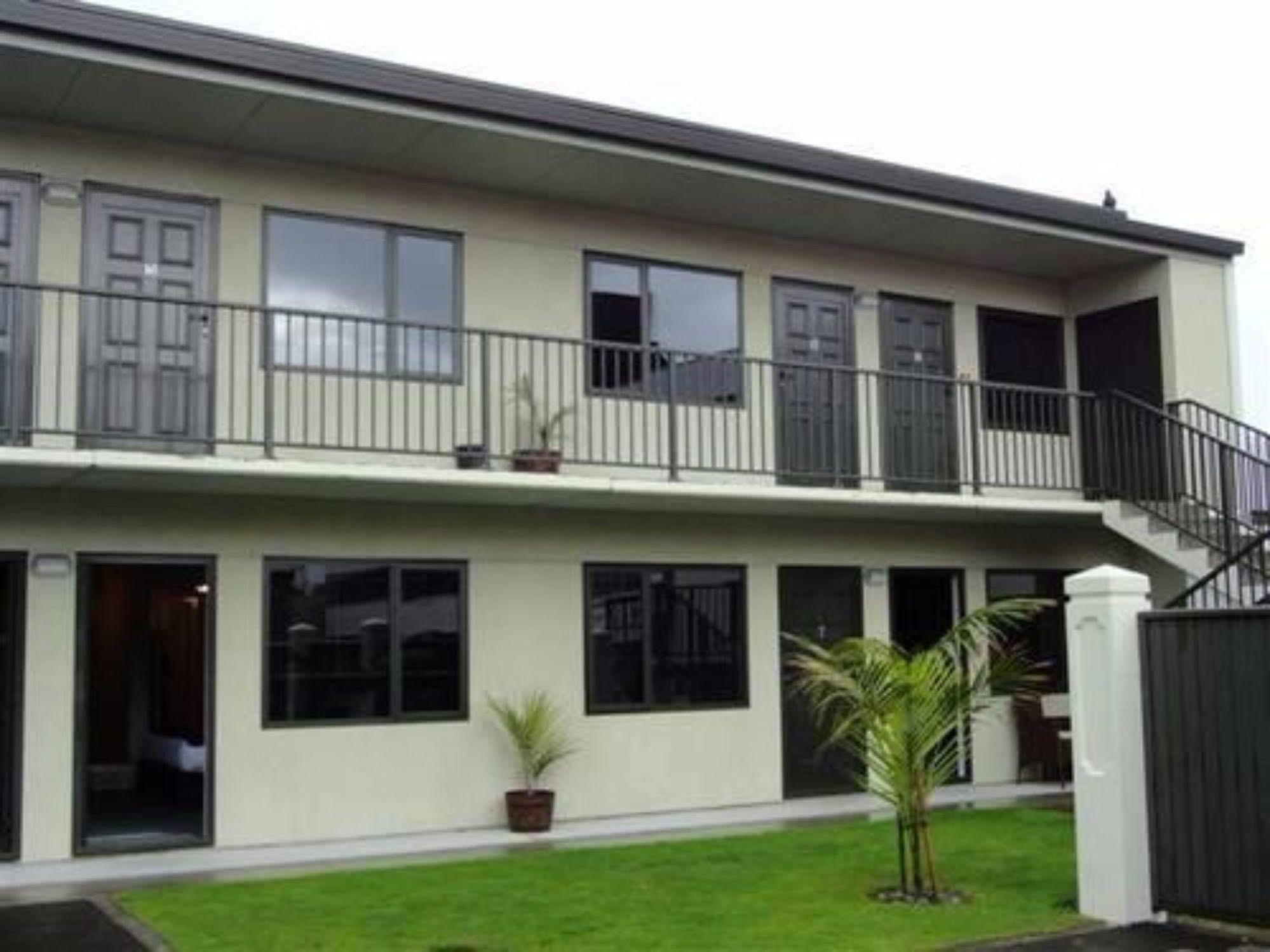 Asure Abode On Courtenay Motor Inn New Plymouth Buitenkant foto