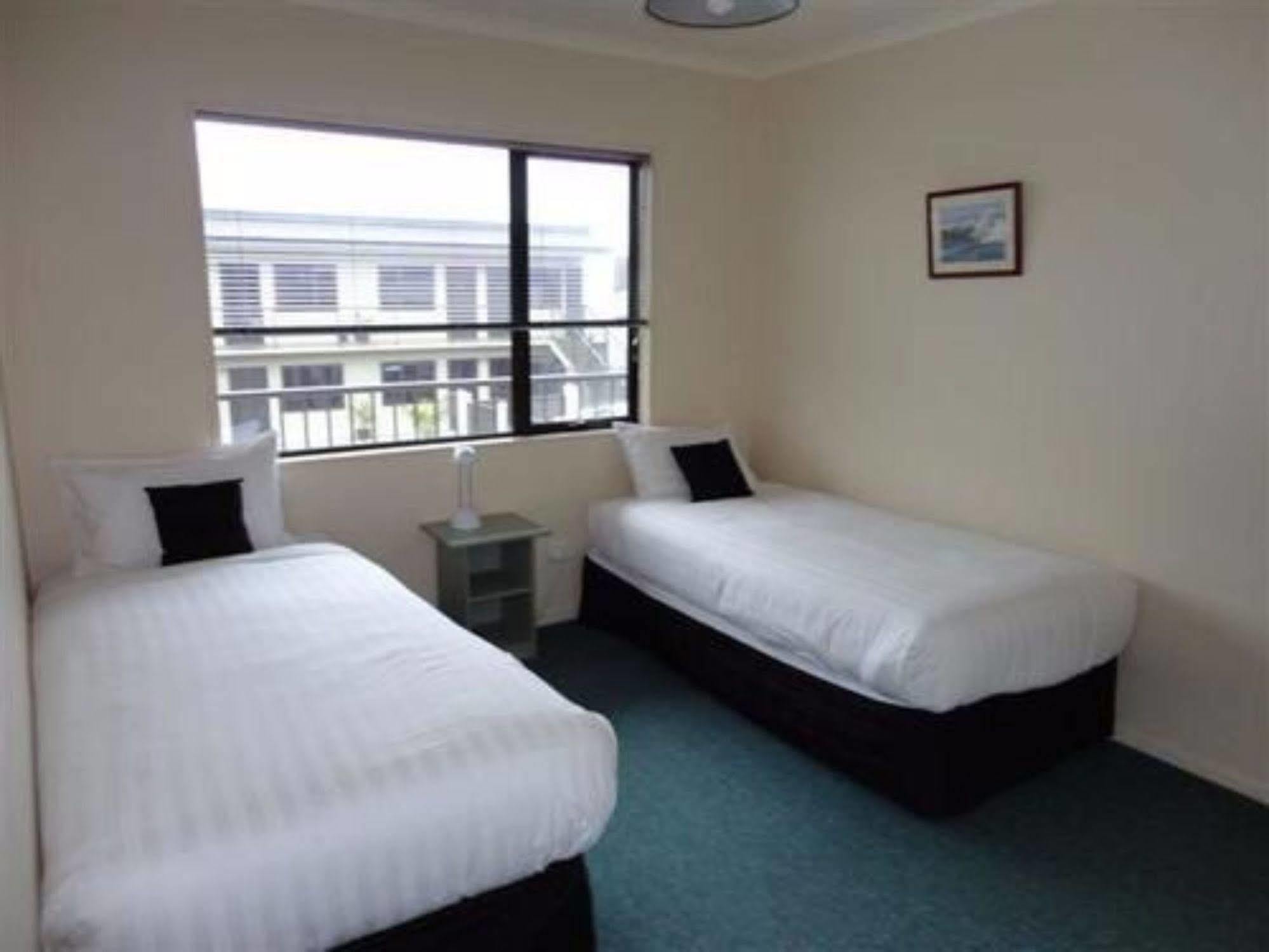 Asure Abode On Courtenay Motor Inn New Plymouth Buitenkant foto
