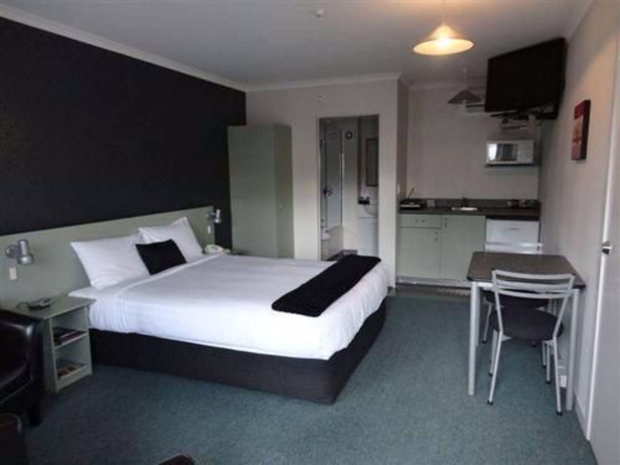 Asure Abode On Courtenay Motor Inn New Plymouth Buitenkant foto