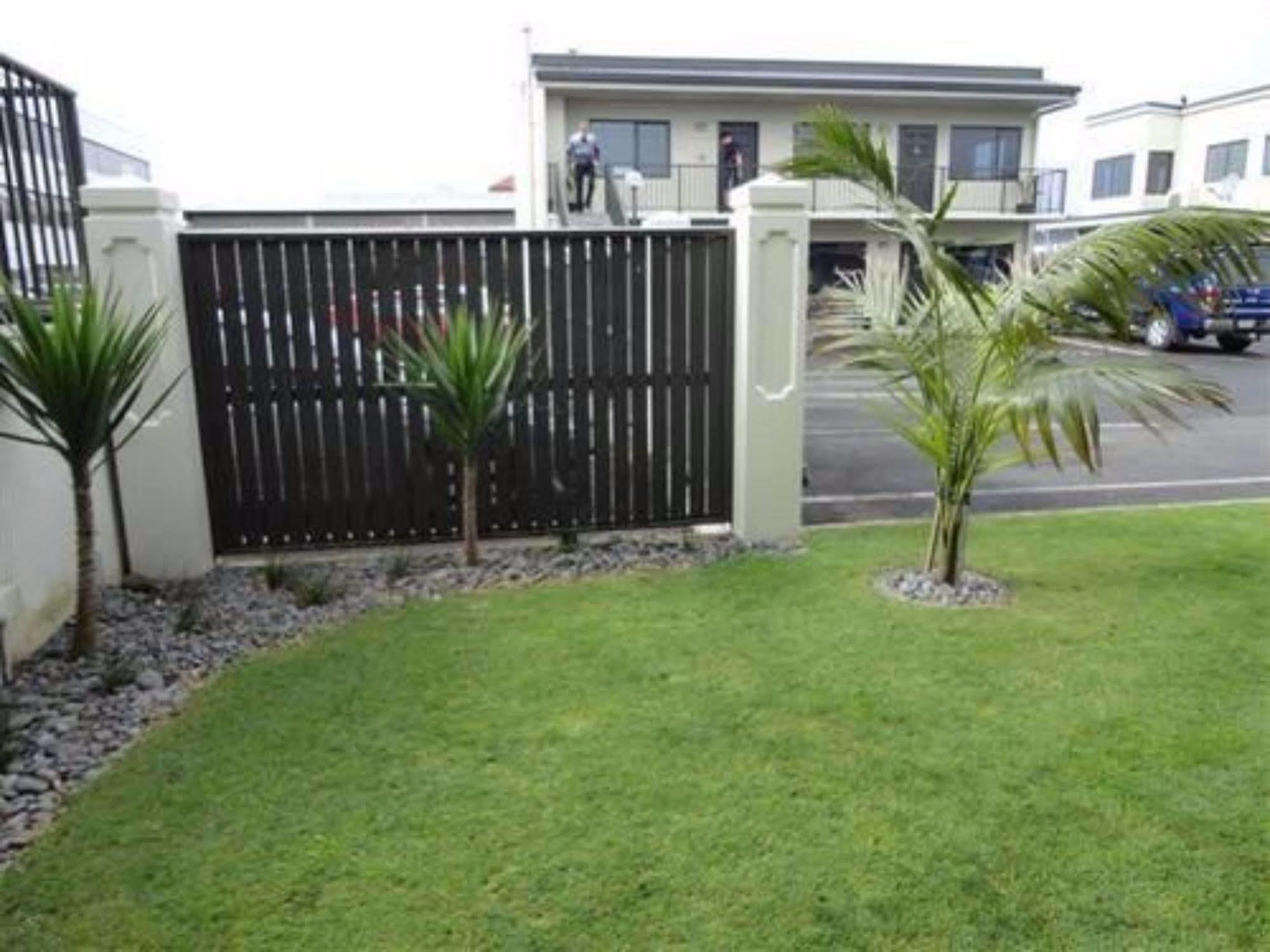 Asure Abode On Courtenay Motor Inn New Plymouth Buitenkant foto